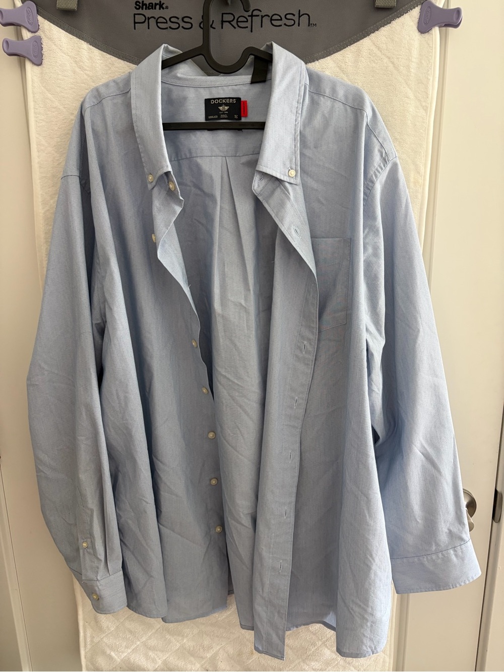 Dockers Men's Light Blue Button-Down Dress Shirt - Classic Oxford
